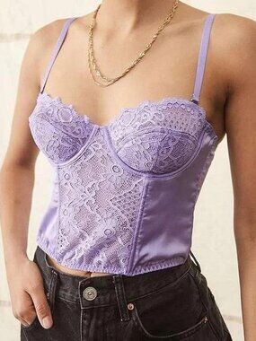✿ URBAN OUTFITTERS AVA LACE AND SATIN CORSET ✿